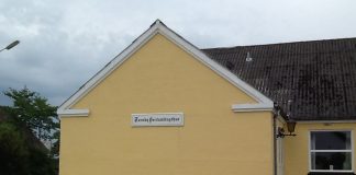 Fællesspisning og foredrag i forsamlingshuset