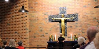 Kathrine Lilleørs tour de force tirsdag aften med H. C. Andersen i Emmersbæk Kirke