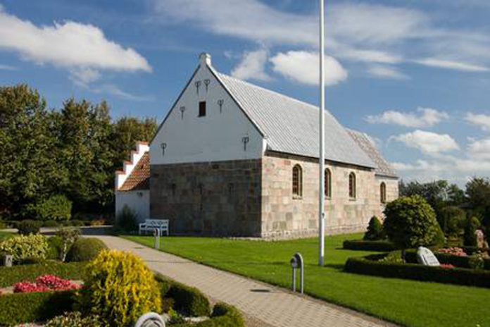 vidstrup kirke_Flaskeposten_740x493