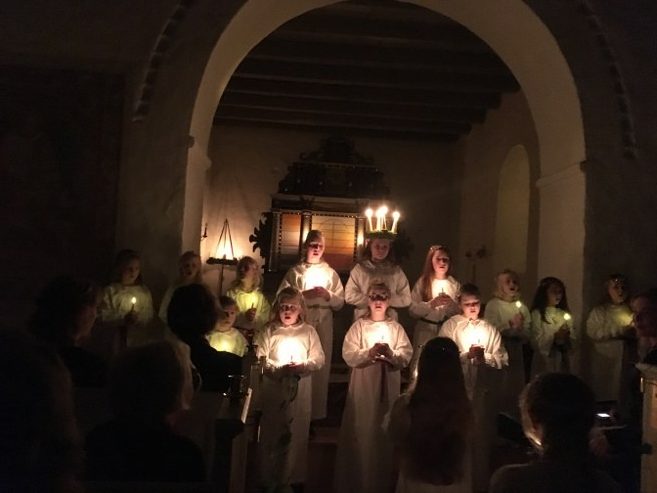 Luciaoptog_Julekoncert_FlaskePosten_1_657x493