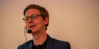 Skatteministeren serverer på Tannishus før topduel med Prehn på Bryghuset Vendia