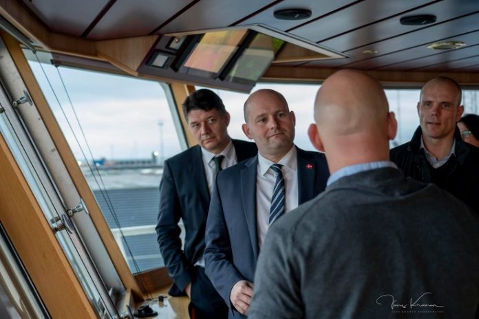 Pape_Asbjørn_FlaskePosten_16_739x493
