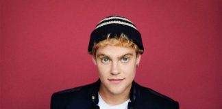 AFSLØRING: Hjalmer giver den gas onsdag ved Musik Under Trappen