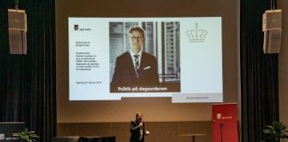 Oplagt skatteminister på slap line på Vendsyssel Teater