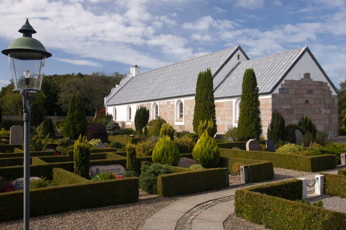 tversted kirke_flaskeposten_740x493