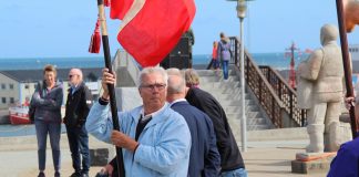 Svend Ravn har placeret en jubilæumssten ved Hirtshals Rideklub