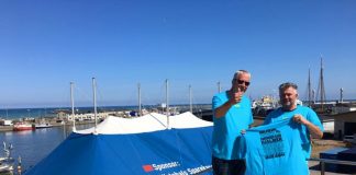 Roden fra HMU er trøjesponsor for Musik Under Trappen