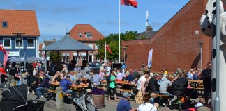 Skøn Torvedag med sol i Bindslev