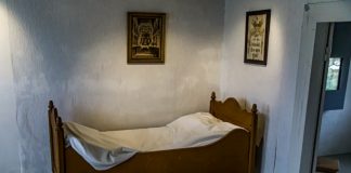 Strandfogedgården med Rubjerg Knudeudstillingen lukker… Du kan lige nå at kigge ind…