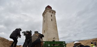 Minidokumentar om murermesterens flytning af Rubjerg Knude Fyr