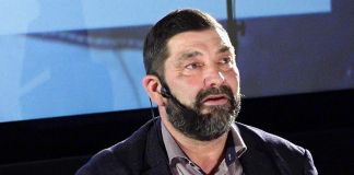 Murermester Kjeld Pedersen rørt til tårer efter premiere på dokumentar i MovieHouse