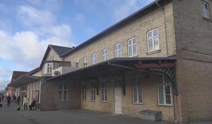Stationsbygning_Jesper_Christiansen
