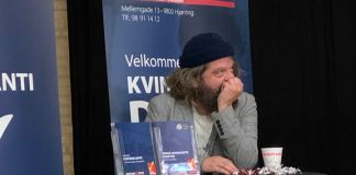 Hylemorsom Anders Lund Madsen underholdt i Vrå