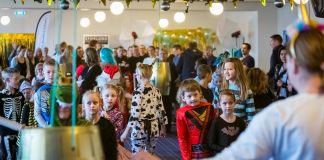 Fotokavalkade fra en fuldstændig forrygende fastelavnsfest