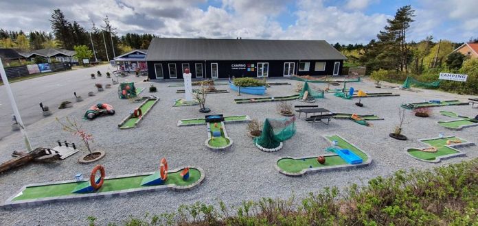 Minigolf_Camping_1